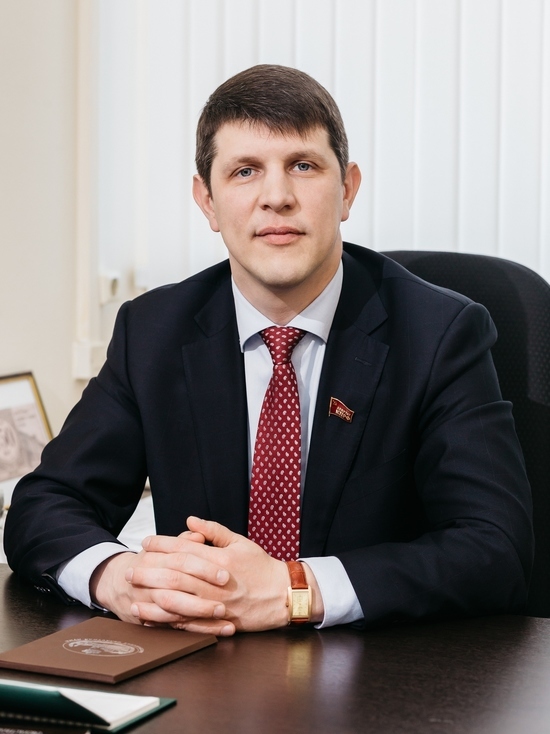 Депутат Костромской областной Думы в интервью сетевому изданию «МК в Костроме» подвел итоги своей работы, прокомментировал спорные темы, поделился планами на будущее