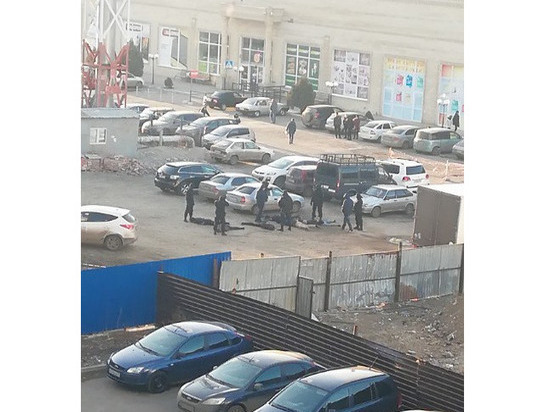 Соцсети: в Астрахани задержали шестетрых мужчин