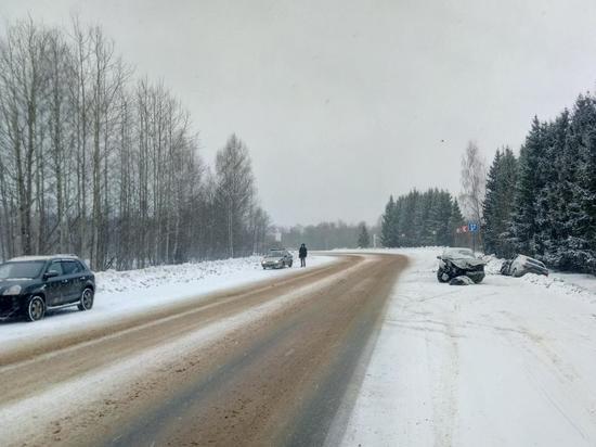 В Тверской области водитель проигнорировал погоду и устроил лобовое ДТП