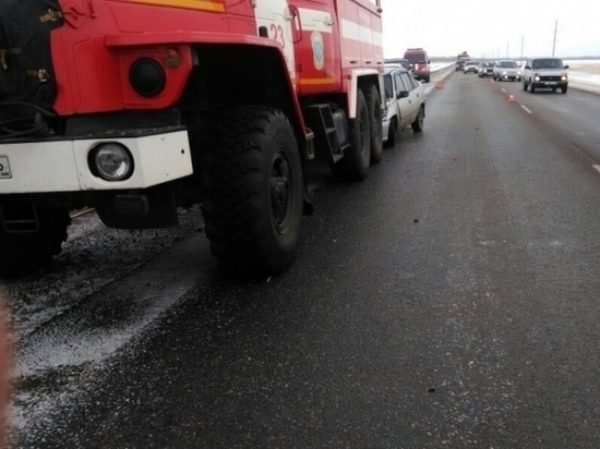 В Бузулукском районе легковушка столкнулась с пожарным автомобилем 