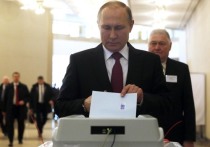 Президент проголосовал в здании РАН 