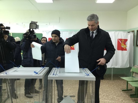 Председатель ЗСО Андрей Луценко проголосовал на выборах Президента России