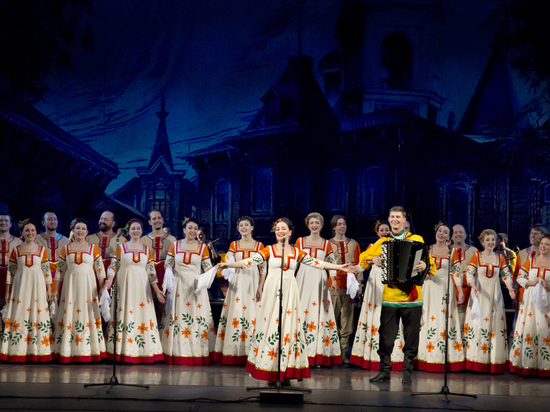 Волжский русский народный хор открыл фестивальную программу