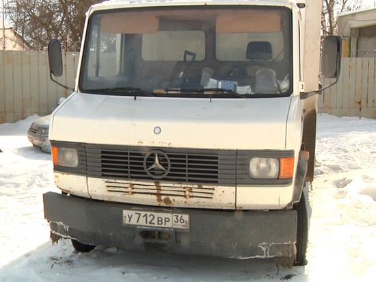 В Рассказово задержали грузовик с 6 тысячами бутылок паленой водки