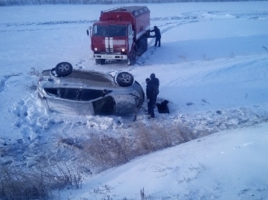 На трассе Орск-Оренбург в аварии пострадали 4 человека