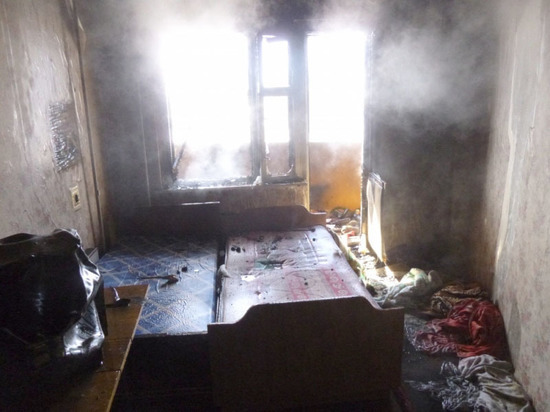 В Чебоксарах из-за брошенного сверху окурка вспыхнула квартира в десятиэтажке