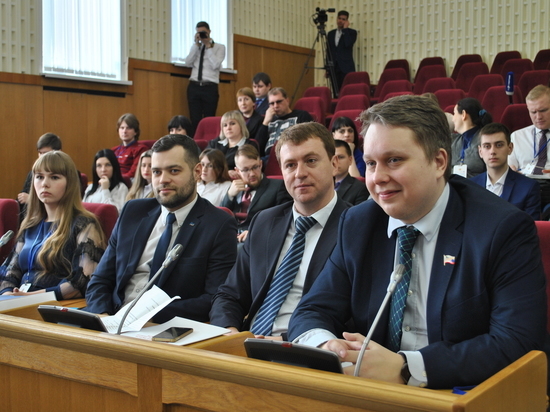 В Воронеже молодые парламентарии ЦФО обменялись опытом