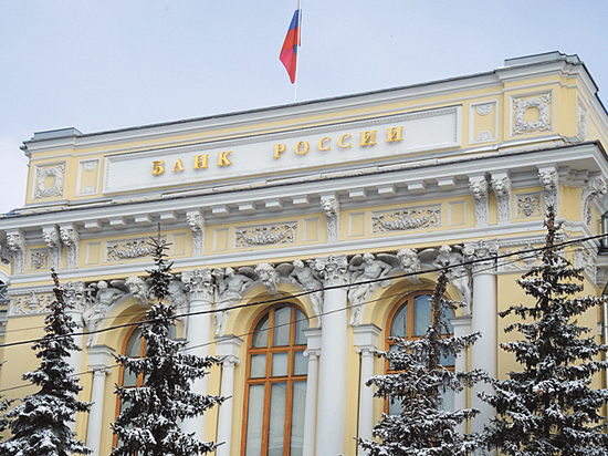 Банк России продолжает играть против национальной валюты