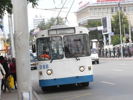 В Екатеринбурге из-за взрыва телебашни не будут ходить троллейбусы