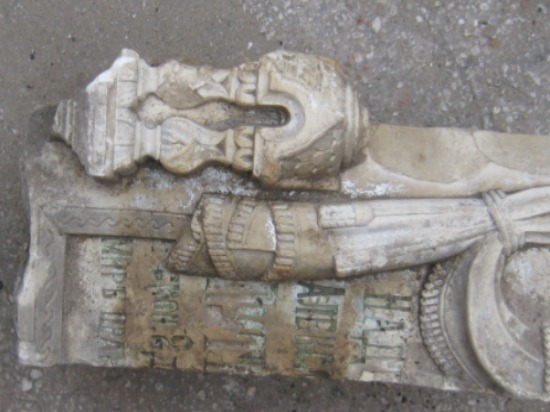 В Самаре на улице Фрунзе нашли надгробные плиты XIX-XX веков 