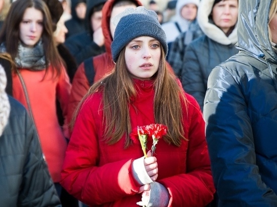 В Твери состоялся траурный митинг в память о погибших в Кемерове