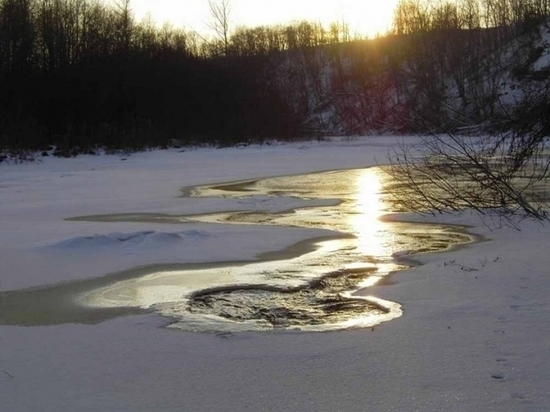 Лед на костромских водоемах стал еще тоньше 