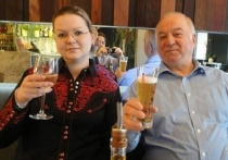 Скотланд-ярд распространил в среду заявление о том, что Сергей и Юлия Скрипаль впервые столкнулись с нервно-паралитическим агентом в своем доме