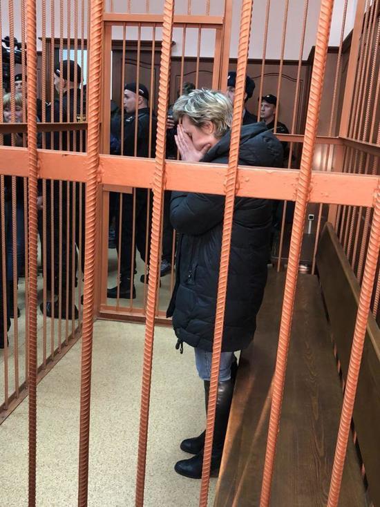 Суд арестовал управляющую "Зимней вишни" Судденок