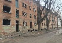 Редакция «МК в Астрахани» выяснила судьбу забытого дома, который периодически горит, разрушается, но продолжает пугать местных жителей