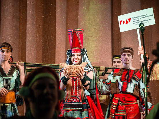 XIII Международный театральный фестиваль «Соотечественники» в Саранске открыли актеры из Чечни