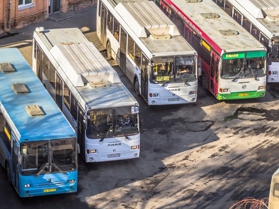 В Самаре на Пасху пустят 100 автобусов до кладбищ 