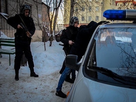 В Татарстане мужчина избил двух продавцов пневматическим пистолетом
