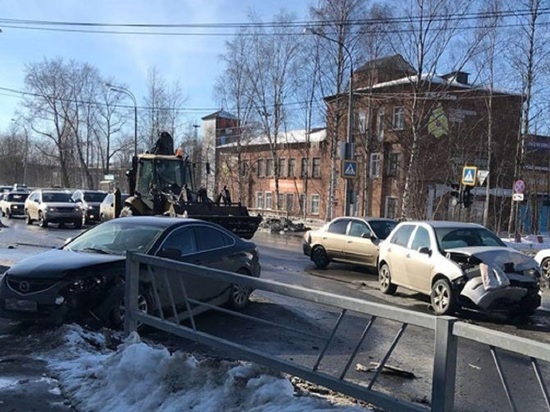 Дорожно-транспортное происшествие случилось в субботу в первом часу дня на Архангельском шоссе Города корабелов