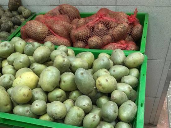Костромские супермаркеты замечены в торговле опасным картофелем 
