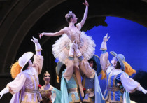 Ballet Globe встречал гостей в Казахском Государственном академическом театре оперы и балета имени Абая