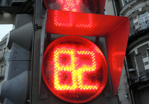 1 апреля в Москве завершилась программа оборудования светофоров дополнительной светодиодной подсветкой: 68 дорожных регуляторов засияли, как новогодние елки