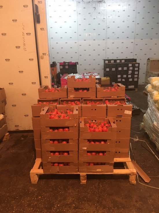 На самарской овощной базе уничтожили 288 кг турецких томатов 