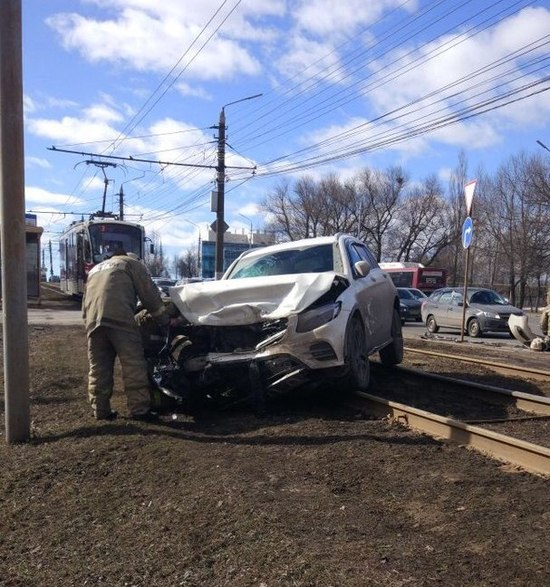 авария в волгоградской области мерседес