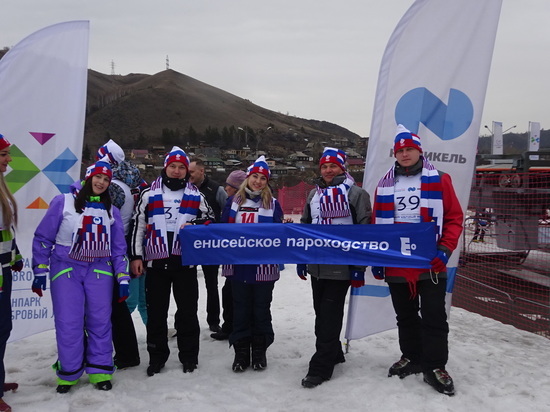 8 апреля в Фанпарке «Бобровый лог» прошли V корпоративные соревнования группы компаний «Норникель» по горным лыжам и сноуборду
