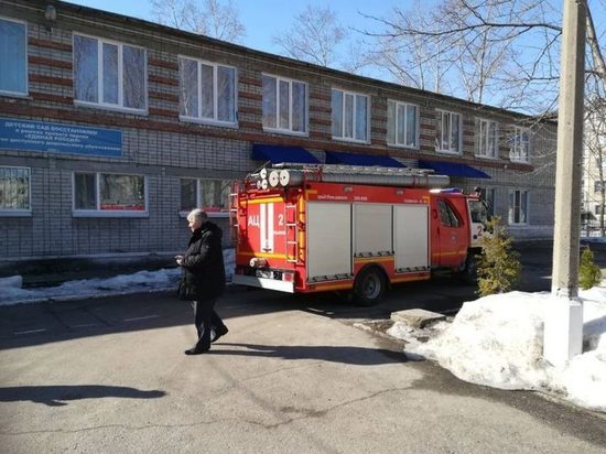 В Ульяновске из-за задымления из детского сада эвакуировали 102 ребенка и 14 работников 