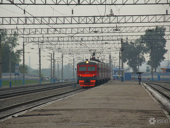 Кузбасские пригородные поезда изменят расписание из-за ремонта путей 