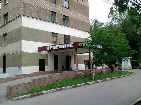Дмитрий Азаров побывал в больнице Пирогова 