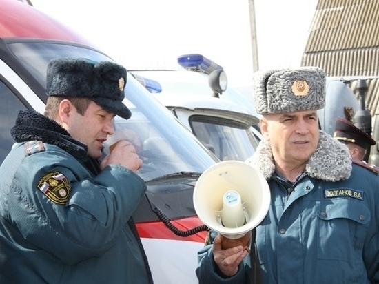 В Зеленодольском районе спасатели провели учения на дамбе В Зеленодольском районе спасатели провели учения на дамбе