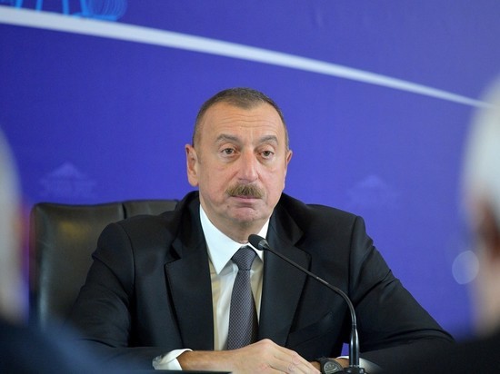 Алиев разгромил конкурентов, которые призывали переизбрать его президентом Азербайджана Алиев разгромил конкурентов, которые призывали переизбрать его президентом Азербайджана