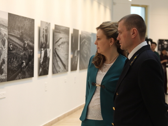 При поддержке компании СУЭК в Хакасии открылась выставка «Люди угля»
