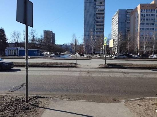 В Тольятти легковушка сбила на зебре женщину