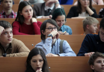 13 и 16 апреля подавляющее большинство российских девятиклассников впервые отправятся сдавать устную часть ОГЭ по русскому языку