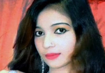 В Пакистане 24-летнюю певицу Самину Самун, выступавшую под псевдонимом Синдху, застрелили из пистолета прямо во время выступления