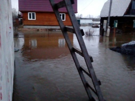 На юге Кузбасса от паводка пострадали дачи 