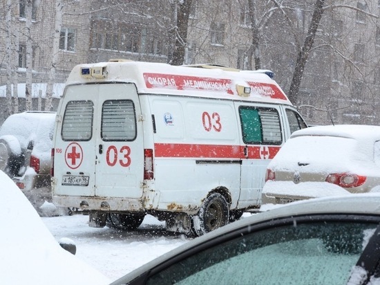 Три ребенка попали под машины за сутки в Свердловской области