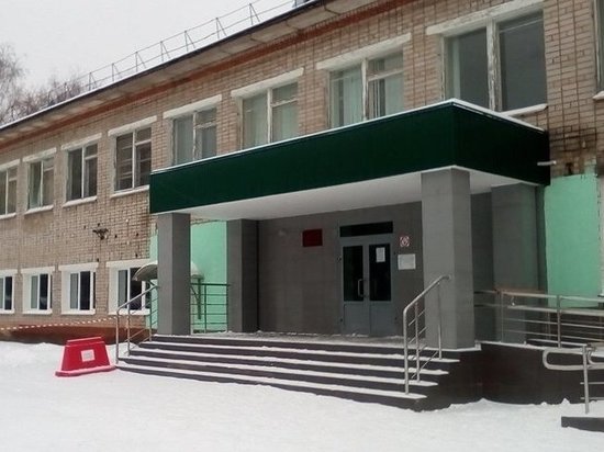 В Кирове из-за первоклассника эвакуировали всю школу