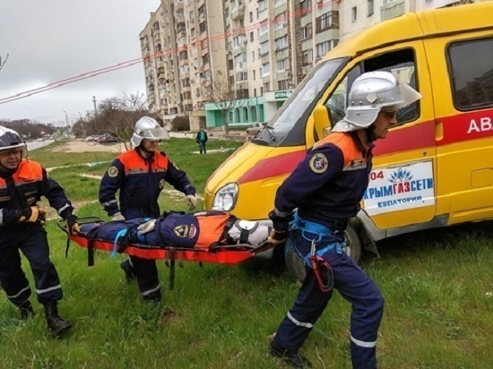 В Евпатории ликвидировали ЧС, вызванную взрывом газа В Евпатории ликвидировали ЧС, вызванную взрывом газа