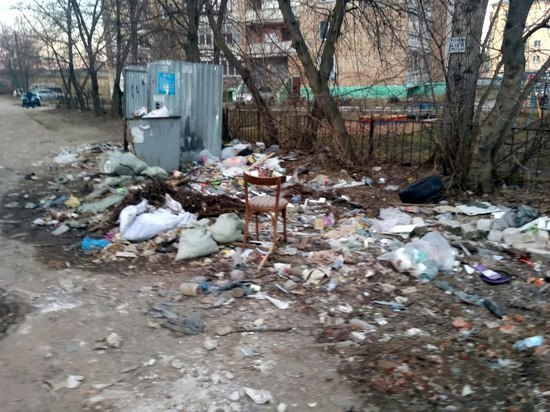  Мэру Шарыпову не до мусора: Ивановцы возмущены состояние контейнерных площадок