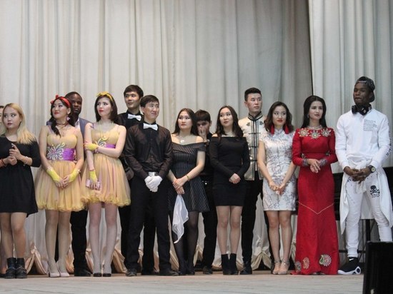 В Калмыкии студенты из 7 команд вышли во второй тур 4 сезона конкурса "Поющие факультеты" 