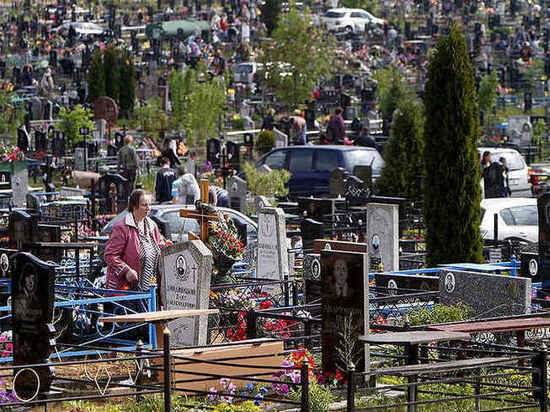 Ульяновские кладбища очистят от мусора после Радоницы 