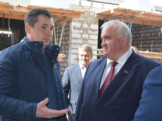 Костромской губернатор посетил стройплощадку шампиньонного комплекса