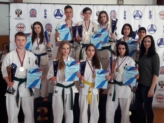 Тамбовские каратисты завоевали 10 медалей на первенстве Пензенской области