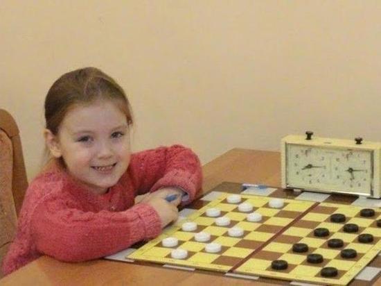 Юная кировчанка стала чемпионкой России по шашкам