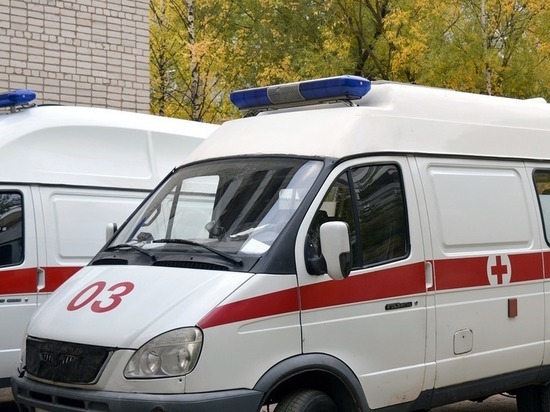 В Белгороде мужчина напал на местных жителей с ножом