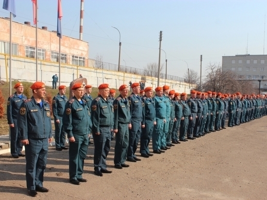 Тамбовские сотрудники МЧС проводят репетиции к Параду Победы